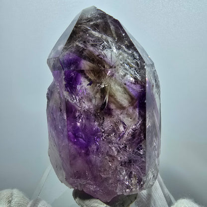 Großer Phantom Amethyst mit Hämatit Streep Mine, Goboboseb, Namibia 63*44*33mm