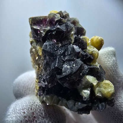 Cubes de fluorite fantôme colorés, hyalite, spécimen de muscovite, Erongo, Namibie, 42 x 39 x 28 mm 