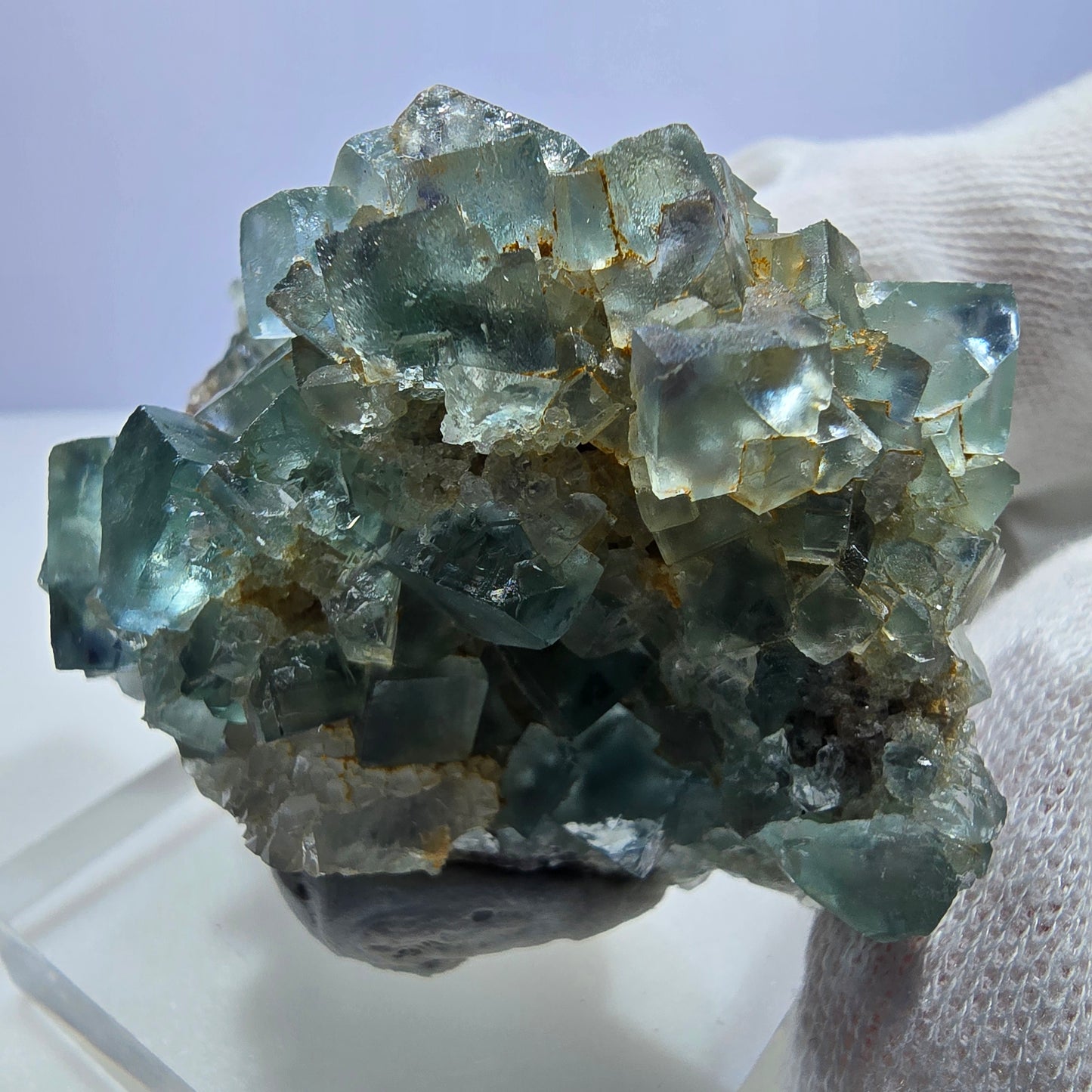 Klare Phantom Fluorit Würfel, Quarz Stufe Okorusu, Namibia 63*41*31mm