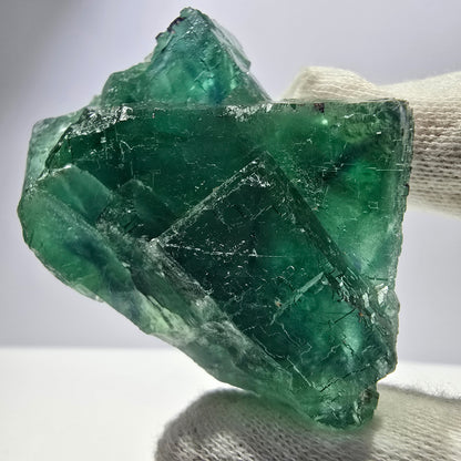 Grand spécimen de cube de fluorite fantôme, parqueté vert Okorusu, Namibie, 69 x 46 x 32 mm 