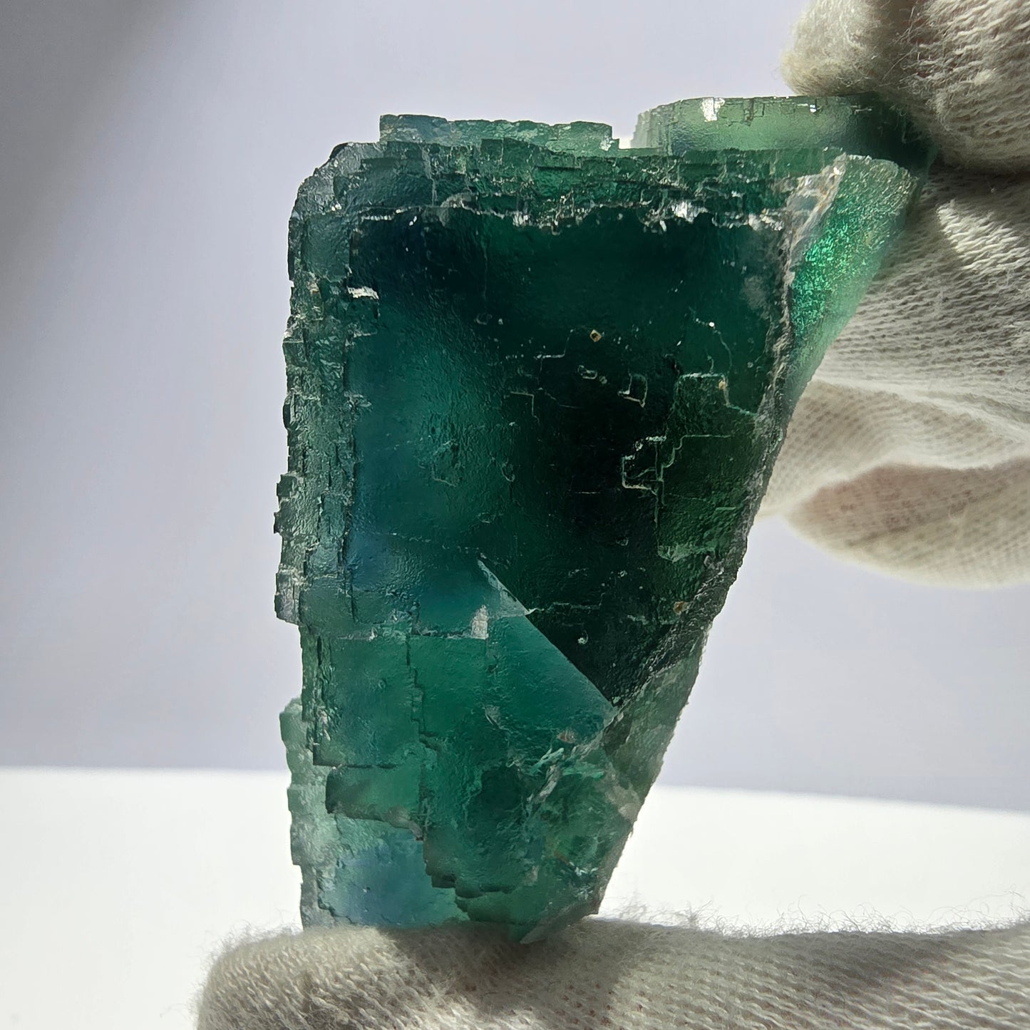 Rare spécimen de cube de fluorite fantôme, parqueté vert Okorusu, Namibie, 80 x 50 x 37 mm 
