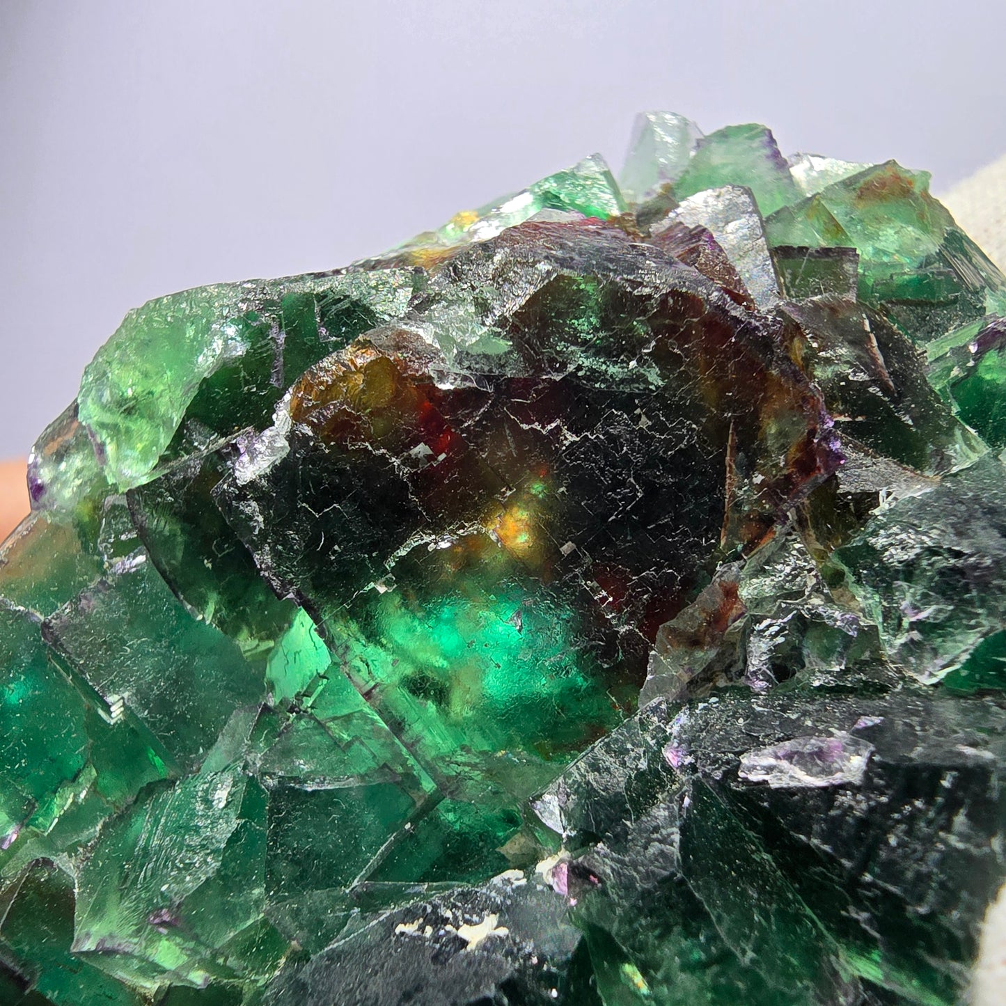 Grand spécimen de cube de fluorite fantôme parqueté, Okorusu zonal, Namibie, 84 x 74 x 23 mm 