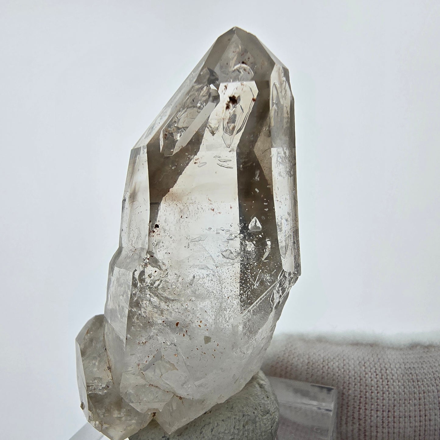 Enhydro Phantom Rauchquarz Zepter Spitze 1x Blase Goboboseb, Namibia 46*22*20mm