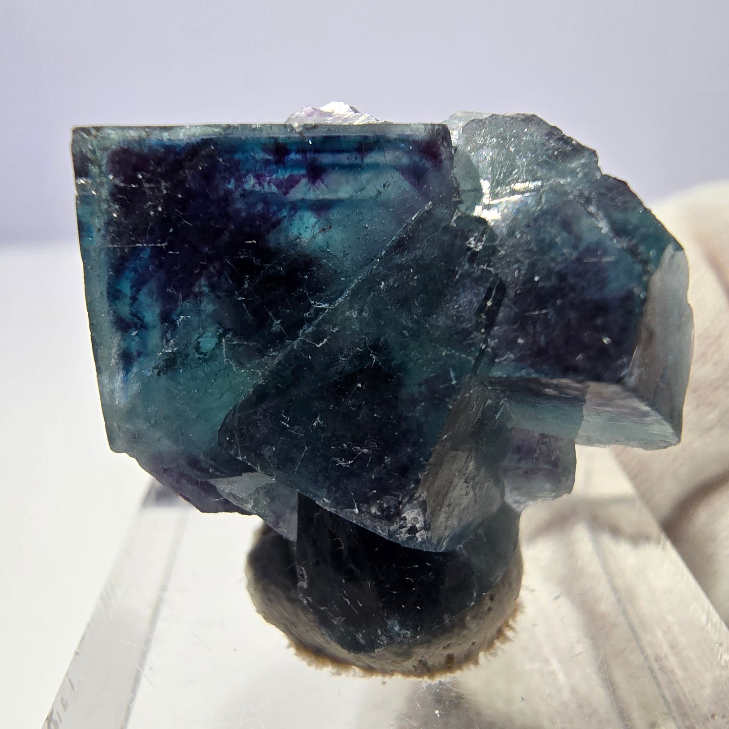 Spécimen de cube de fluorite fantôme, zonal – Nouvelle découverte ! Okorusu, Namibie, 25 x 22 x 10 mm 