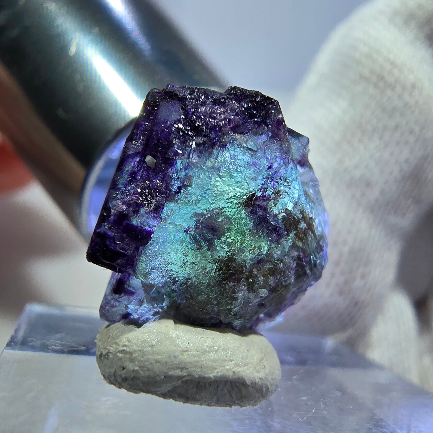 Rare spécimen de cube de fluorite fantôme, vert-violet zonal, Okorusu, Namibie, 16 x 14 x 14 mm 