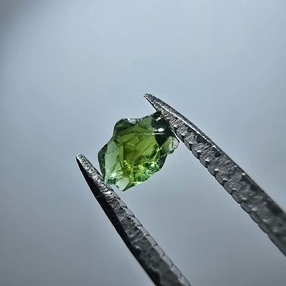 Cristal de tourmaline verdélite rare, vert Minas Gerais, Brésil #7981