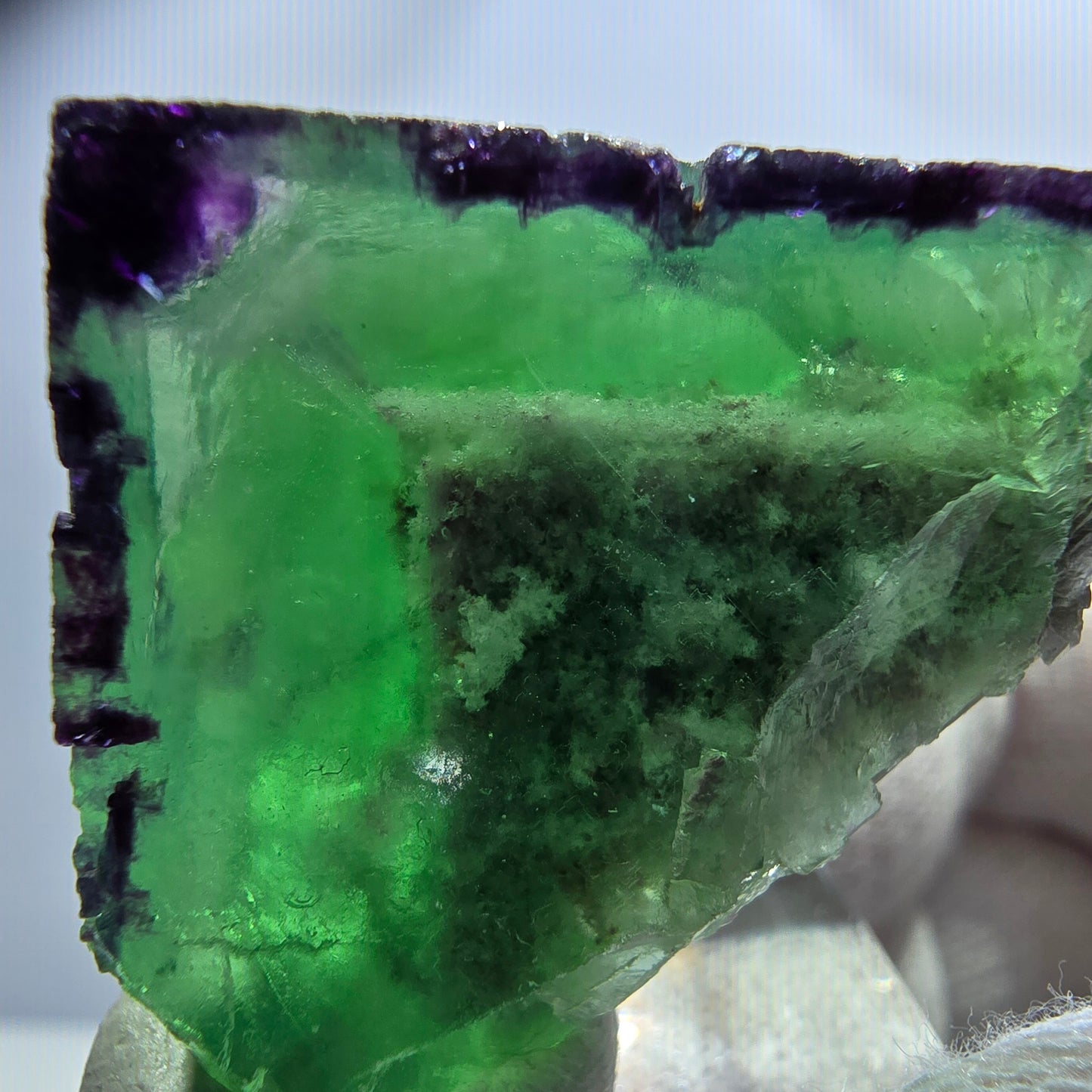 Klarer Phantom Fluorit Würfel, zonal grün lila Okorusu, Namibia 41*24*28mm