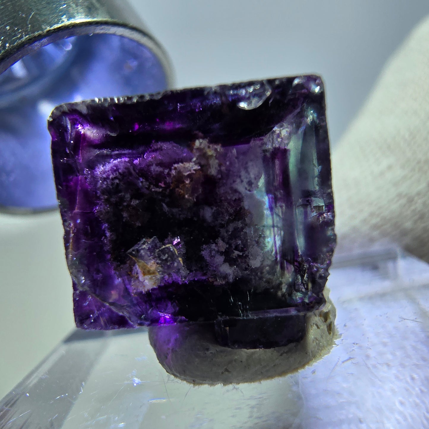 Rare cube de fluorite fantôme zonal, vert violet Okorusu, Namibie 16*16*13mm 