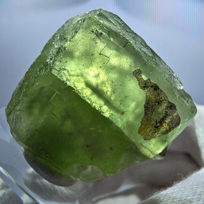 Rare cube de fluorite avec hyalite, vert Erongo, Namibie 36 x 35 x 23 mm 