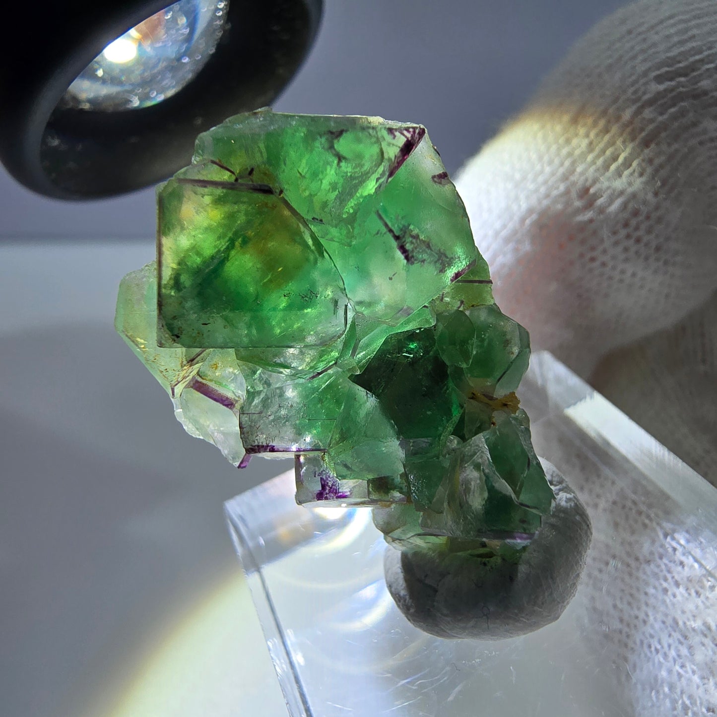 Cube de fluorite fantôme zonal, spécimen de muscovite, Erongo, Namibie, 30 x 19 x 10 mm 