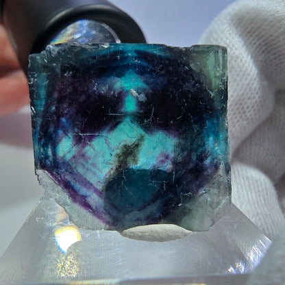 Cube de fluorite fantôme, zonal - Nouvelle découverte ! Okorusu, Namibie 30*27*13mm 