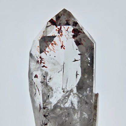 Quartz fumé Harlequin Phantom, mine Point Streep, Goboboseb, Namibie, 44 x 17 x 12 mm 