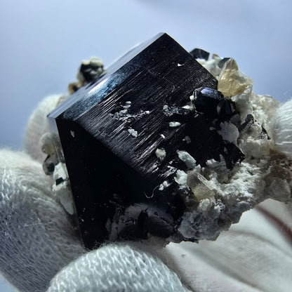 Seltene Schörl Turmalin, Hyalit, Orthoklas Stufe Erongo, Namibia 36*44*21mm