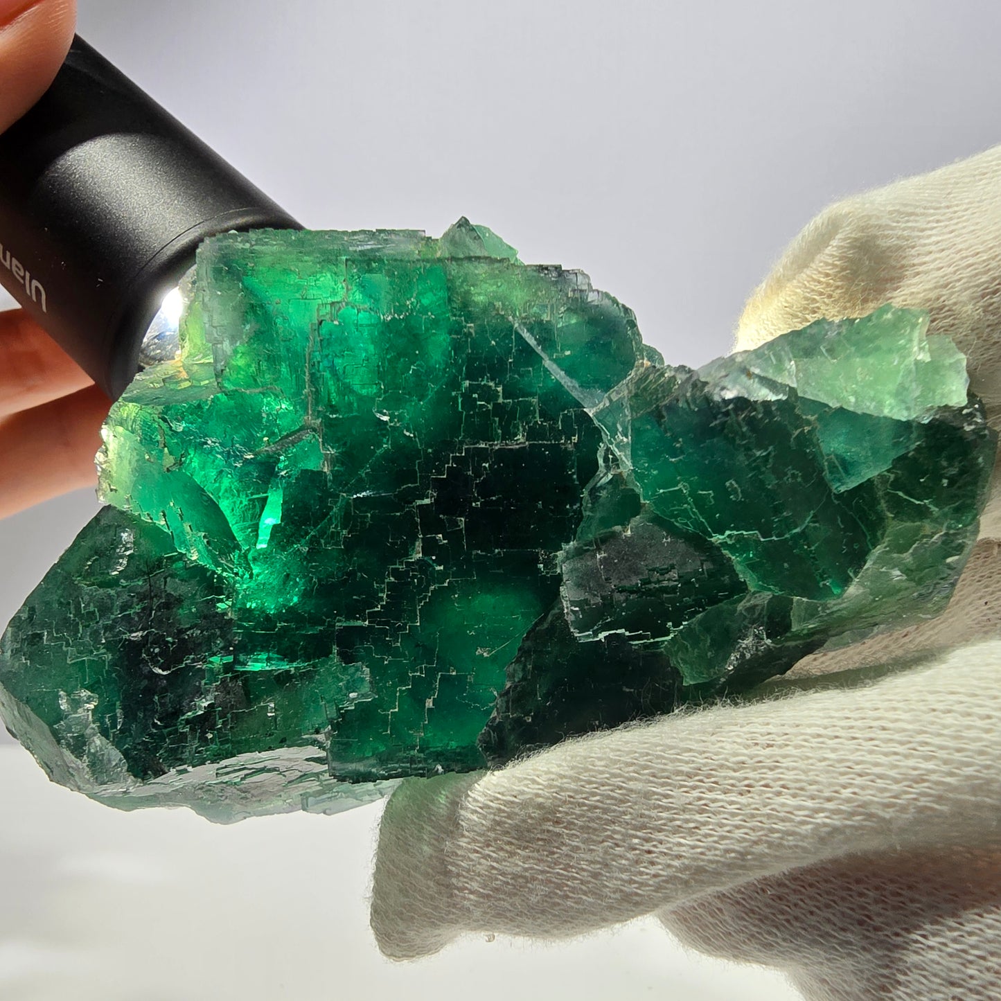 Grand cube de fluorite fantôme vert étagé Okorusu Namibie 94 x 58 x 46 mm 