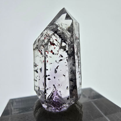 Mine d'améthyste Harlequin Phantom Point Streep, Goboboseb, Namibie, 25 x 10 x 10 mm 