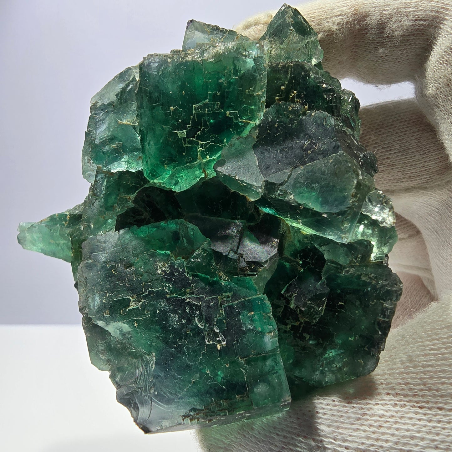 Grand spécimen de cube de fluorite fantôme, vert parqueté Okorusu, Namibie 80*72*49mm 