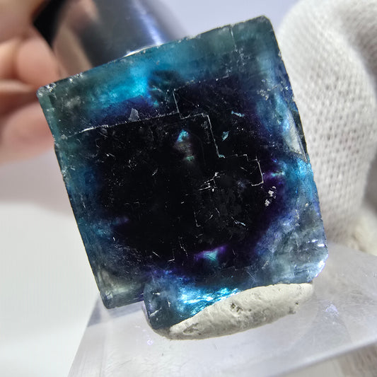 Spécimen de cube de fluorite fantôme, zonal - Nouvelle découverte ! Okorusu, Namibie 28*18*18mm