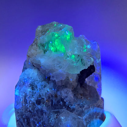 Seltener Aquamarin X mit Hyalit Einschlüssen Erongo, Namibia 40*29*23mm