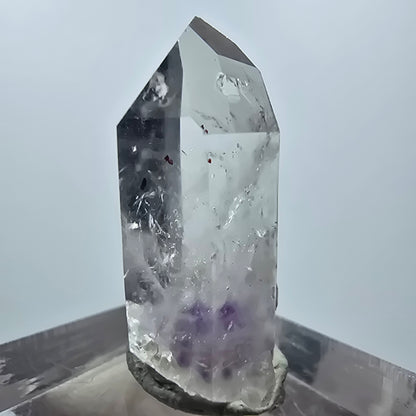 Améthyste fantôme avec hématite, mine Streep, Goboboseb, Namibie, 30 x 15 x 10 mm 