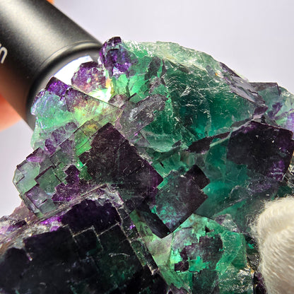 Grand spécimen de cube de fluorite fantôme vert violet zonal 11:11 Angel Pocket, Namibie 80*73*30mm 