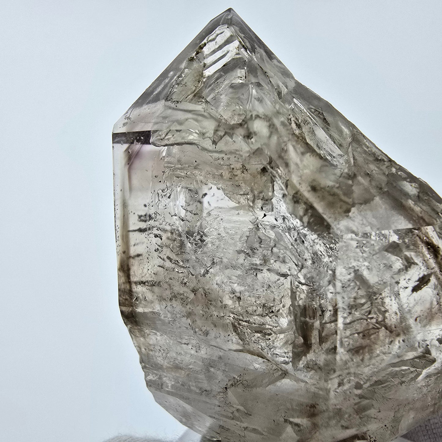 Enhydro Phantom Rauchquarz Zepter Spitze 1x Blase Goboboseb, Namibia 60*36*26mm