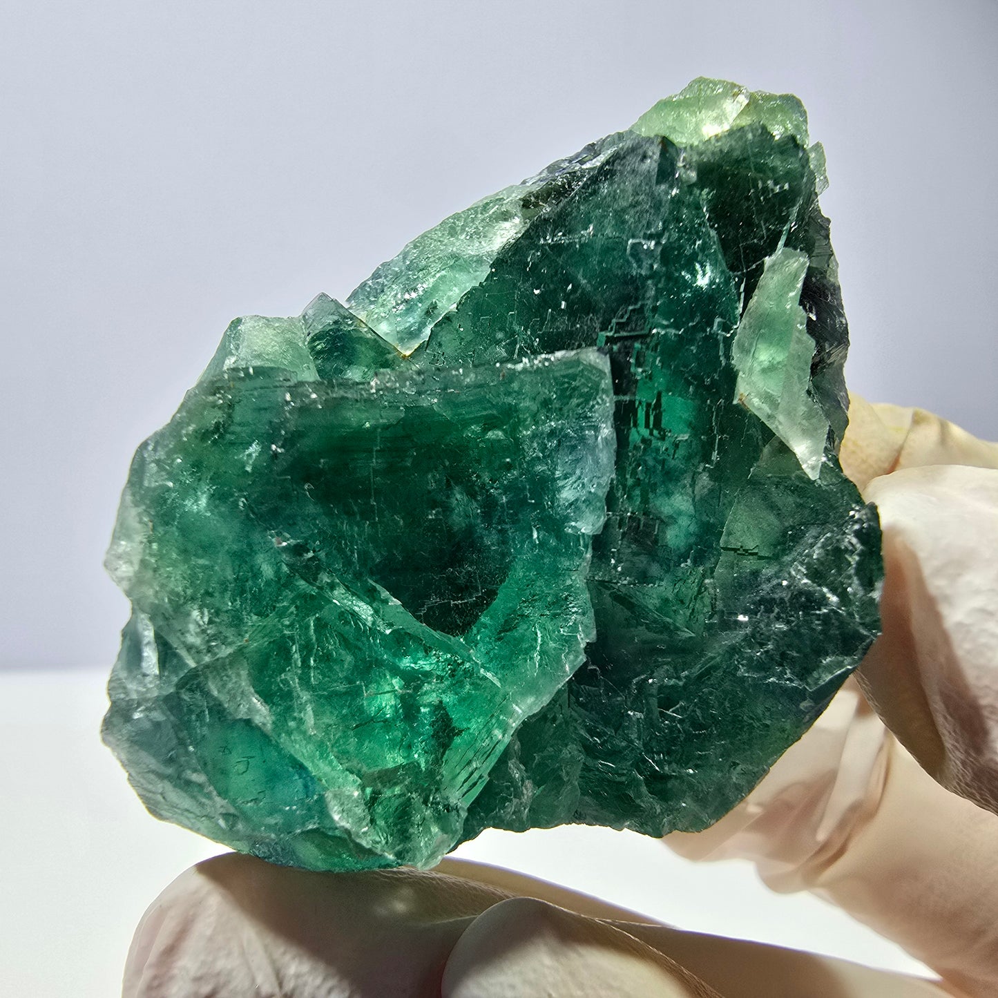 Spécimen de cube de fluorite fantôme, parqueté vert violet Okorusu, Namibie 59*39*24 mm 