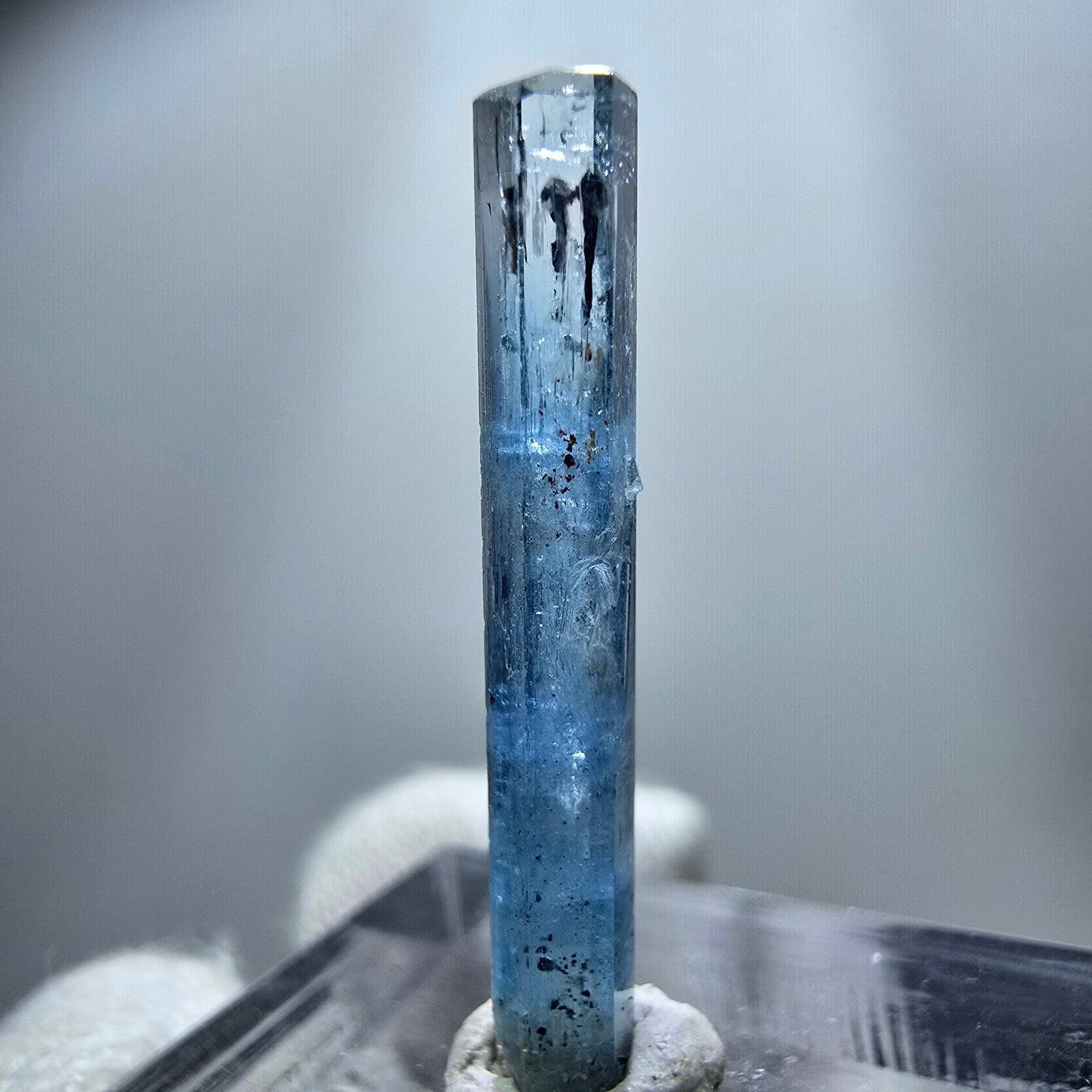 Clear Aquamarine X Crystal, blue Erongo, Namibia 28*4*3mm 
