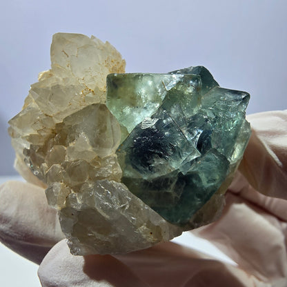 Rare cube de fluorite fantôme, spécimen de quartz vert violet Okorusu Namibie 53*35*38mm 