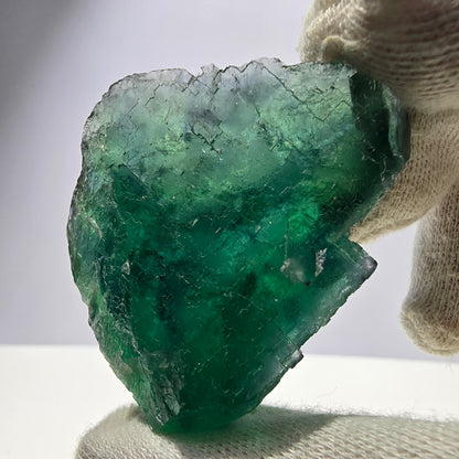 Cube de fluorite fantôme transparent vert à gradins Okorusu Namibie 67 x 43 x 34 mm