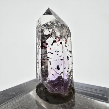 Mine d'améthyste Harlequin Phantom Point Streep, Goboboseb, Namibie, 25 x 10 x 10 mm 
