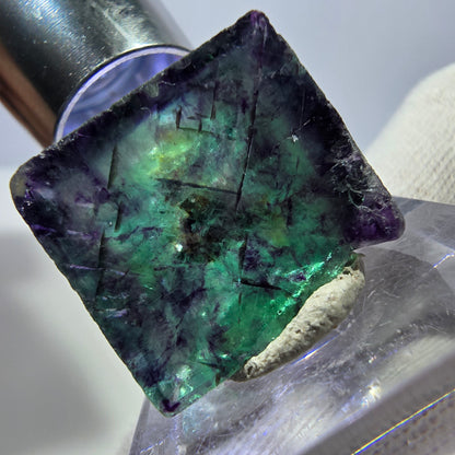 Rare cube de fluorite fantôme zonal, vert violet Okorusu, Namibie 28*27*14mm 