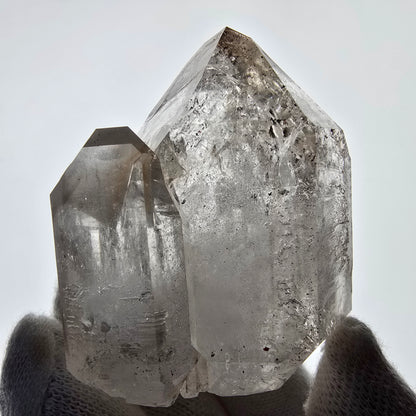 Sceptre de poche en hématite et quartz fumé, fantôme squelette, Saint-Valentin, Goboboseb, Namibie, 58 x 45 x 32 mm 