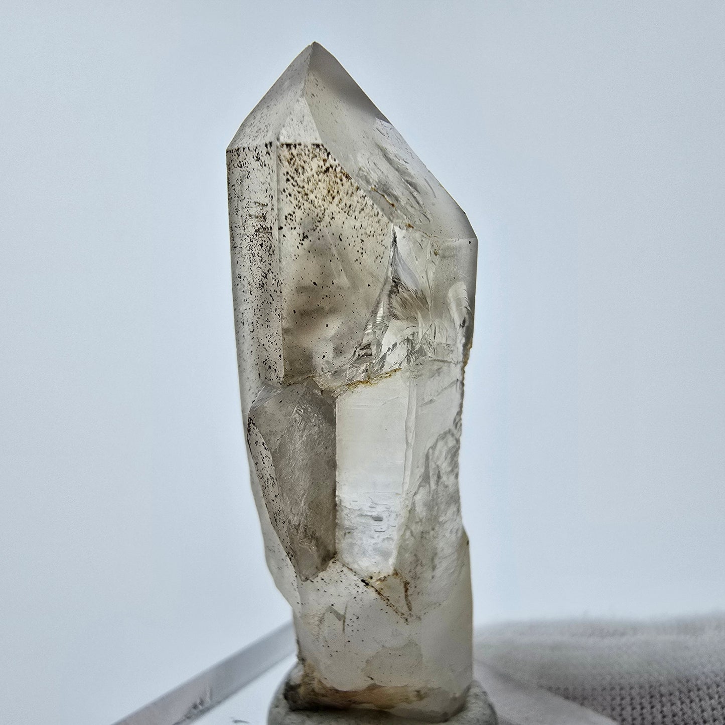 Enhydro Phantom Smoky Quartz Sceptre Tip 1x Bubble Goboboseb, Namibie 48*16*13mm 