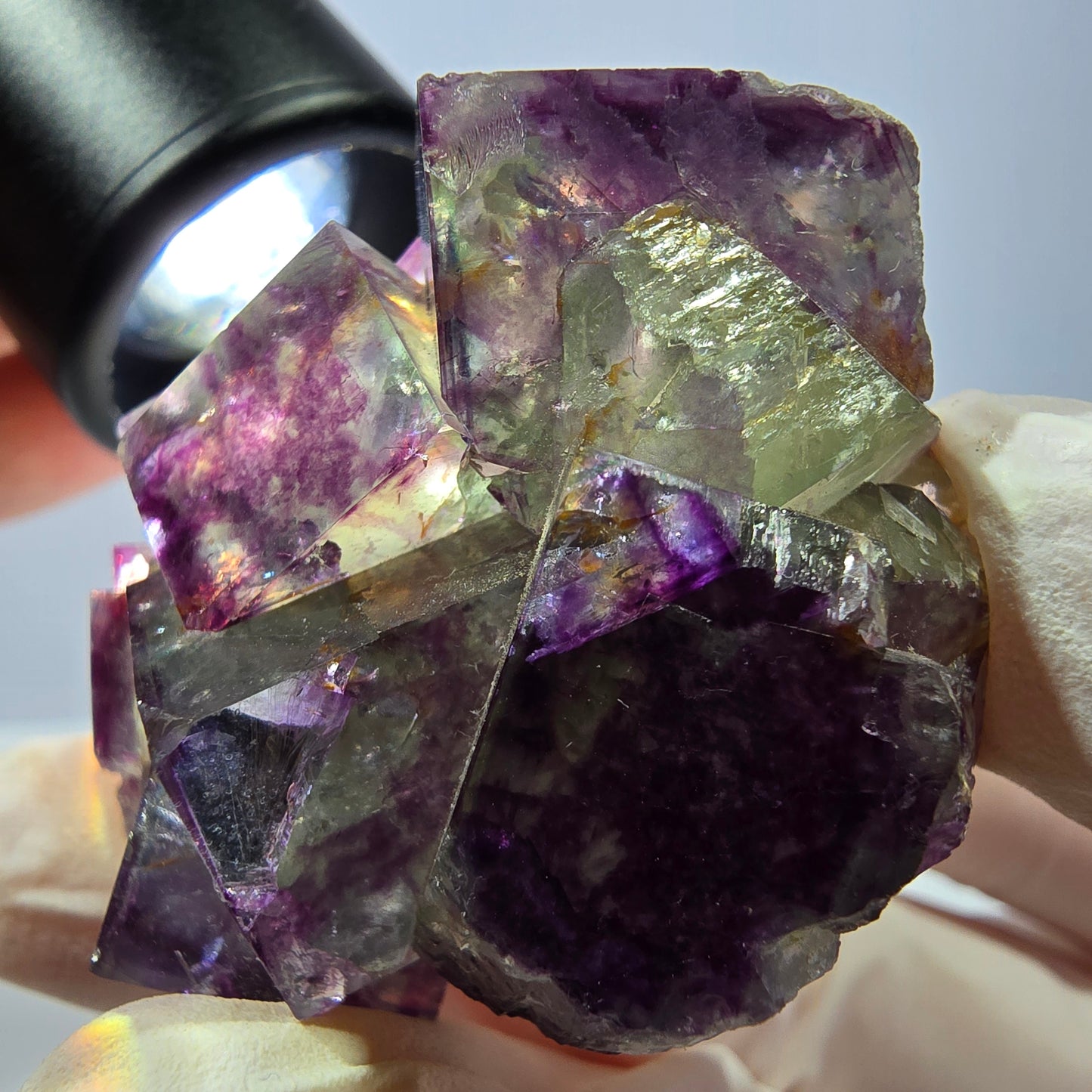 Spécimen de cube de fluorite fantôme, parqueté vert violet Okorusu, Namibie 46*41*26 mm 