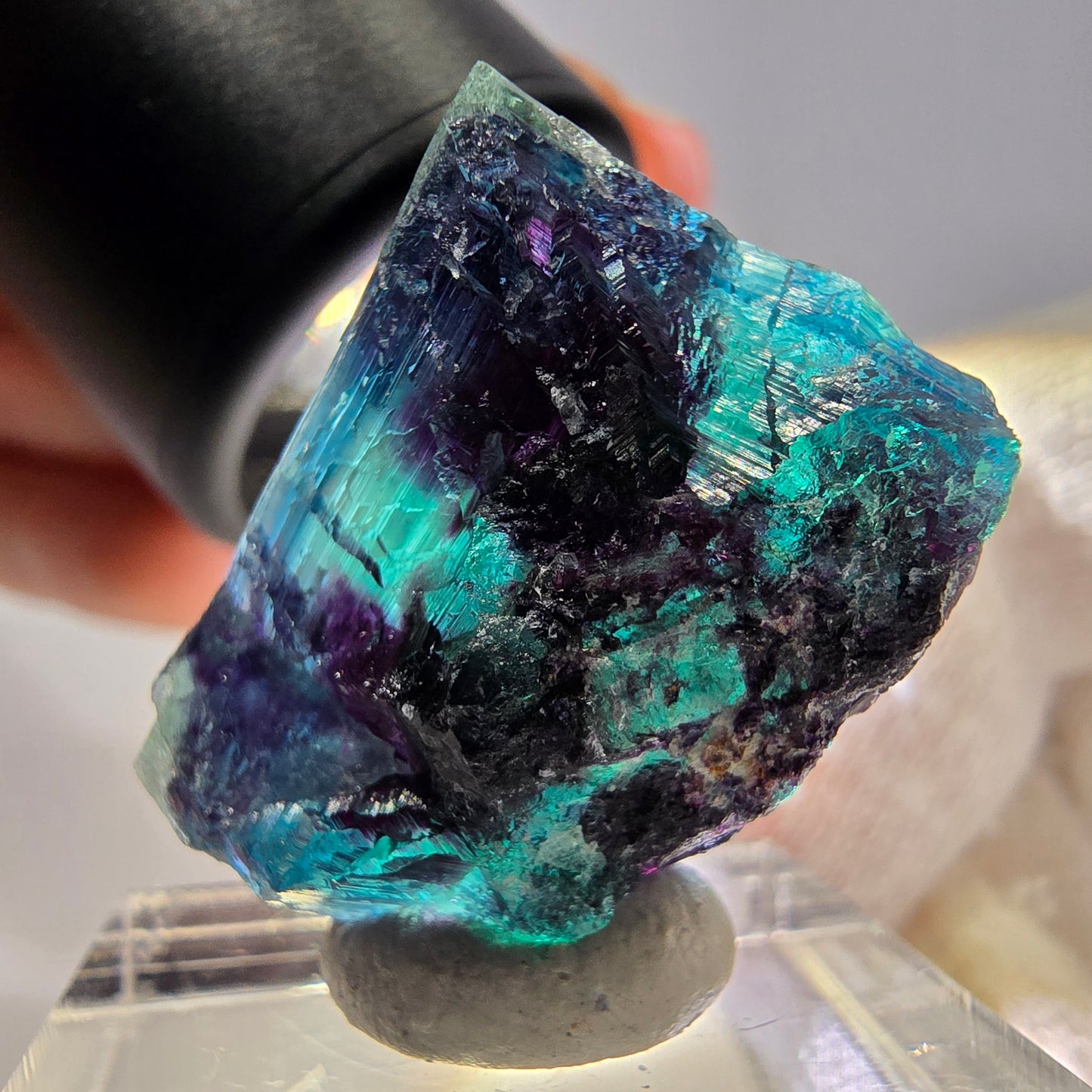 Spécimen de cube de fluorite fantôme, zonal – Nouvelle découverte ! Okorusu, Namibie, 30 x 28 x 14 mm 