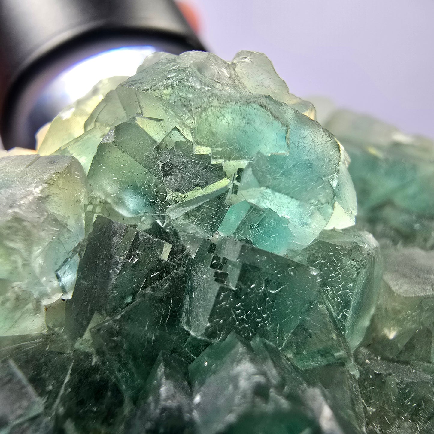 Cube de fluorite fantôme vert étagé Okorusu, Namibie 61 x 42 x 20 mm 