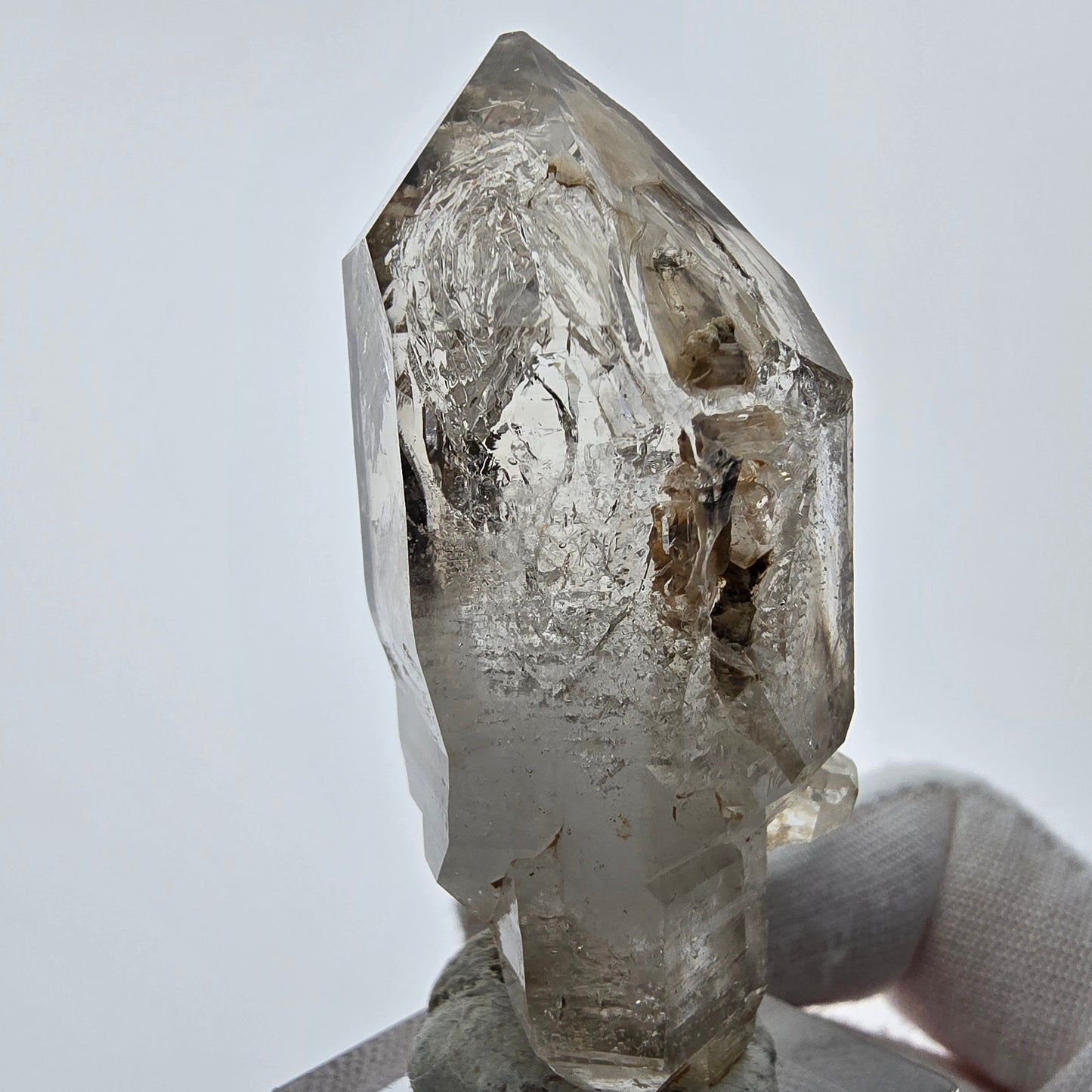 Enhydro Phantom Smoky Quartz Sceptre Tip 2x Bubble Goboboseb, Namibie 61*27*22mm 