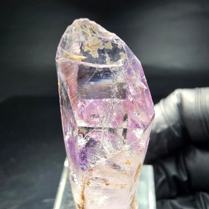 Sceptre d'améthyste fantôme clair, pointe Goboboseb namibie, Collection 50x16x13mm
