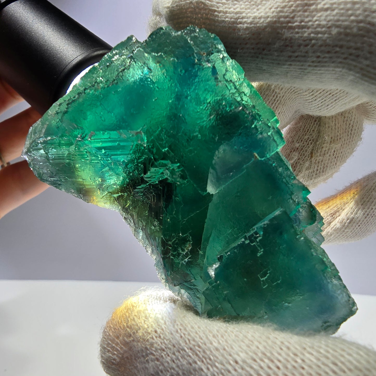 Rare spécimen de cube de fluorite fantôme, parqueté vert Okorusu, Namibie, 80 x 50 x 37 mm 