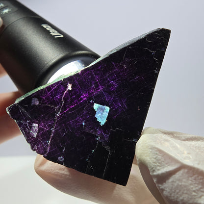 Spécimen de cube de fluorite fantôme vert violet zonal 11:11 Angel Pocket, Namibie 52*42*29mm 