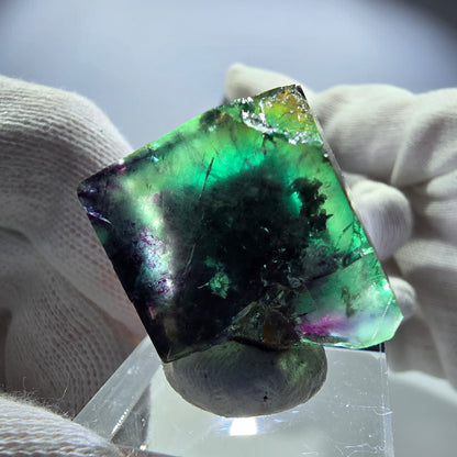 Cube de fluorite fantôme transparente, vert violet zonal, Okorusu, Namibie, 33 x 29 x 20 mm 