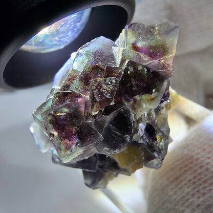 Spécimen de fluorite fantôme colorée, tourmaline scholle, muscovite, Erongo, Namibie, 33 x 29 x 23 mm 