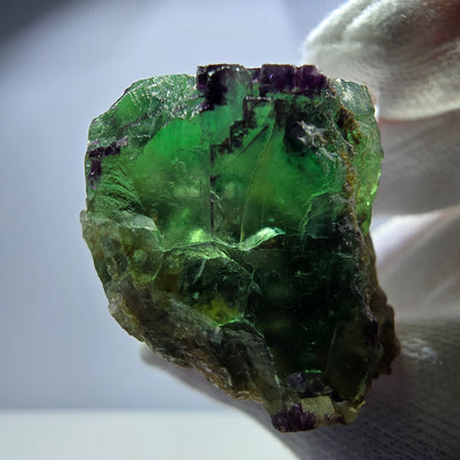 Rare cube de fluorite fantôme, vert violet zonal Okorusu, Namibie 38*35*30mm 