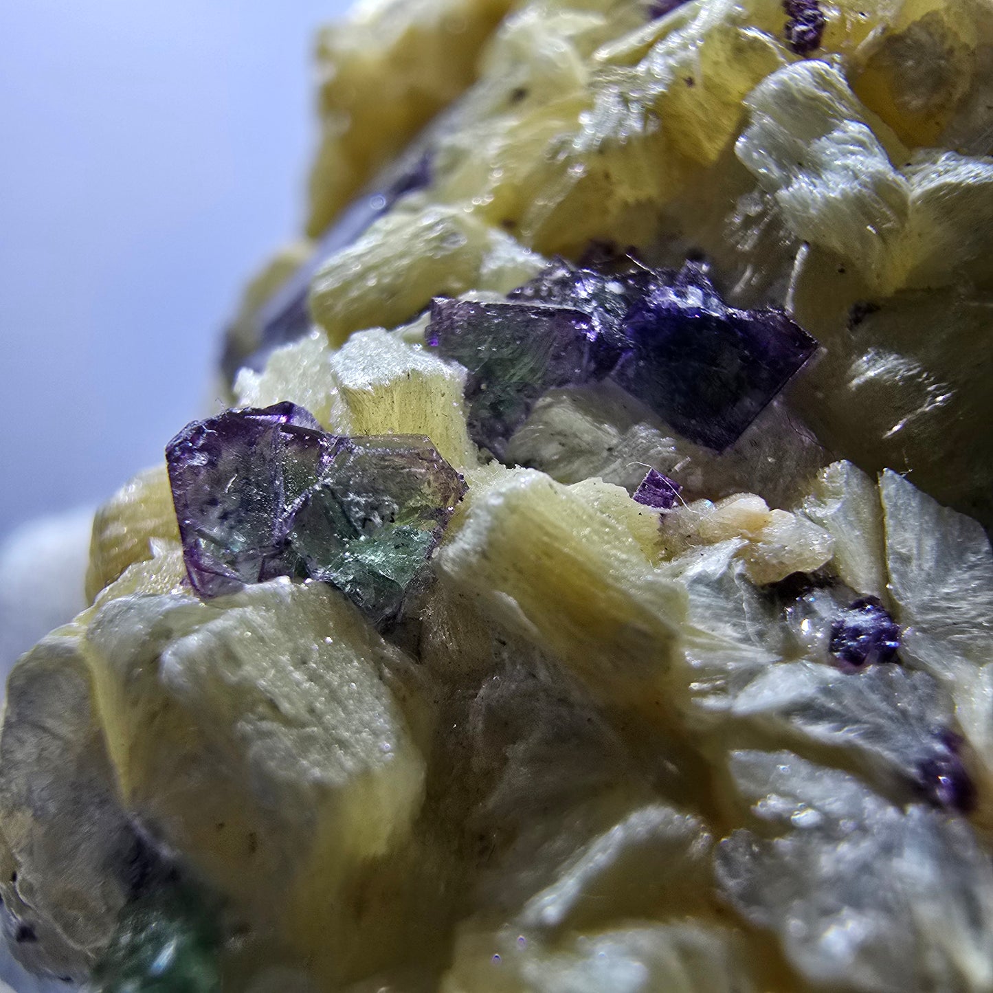 Phantom Fluorit zonal Hyalit Rauchquarz Muskovit Stufe Erongo Namibia 71*65*46mm