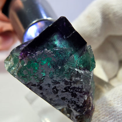 Spécimen de cube de fluorite fantôme transparente, vert-violet zonal, Okorusu, Namibie, 36 x 31 x 23 mm 