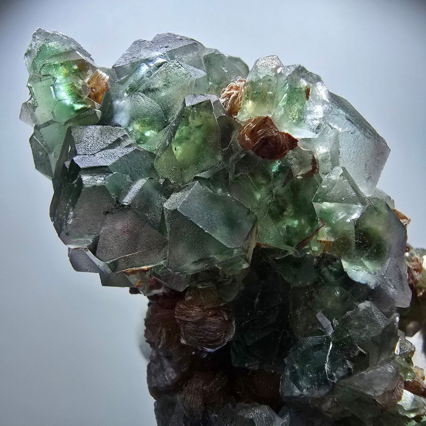 Phantom Fluorit Würfel, Hyalit, Muskovit (UV) Stufe Erongo, Namibia 70*63*36mm