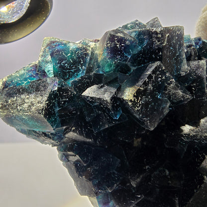 Grand spécimen de cube de fluorite fantôme, zonal – Nouvelle découverte ! Okorusu, Namibie, 105 x 79 x 31 mm 