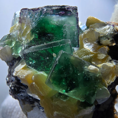 Phantom fluorite, hyalite, muscovite, orthoclase stage Erongo, Namibia 47*43*36mm 