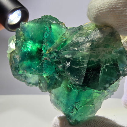 Grand spécimen de cube de fluorite fantôme, parqueté vert Okorusu, Namibie, 85 x 61 x 34 mm 