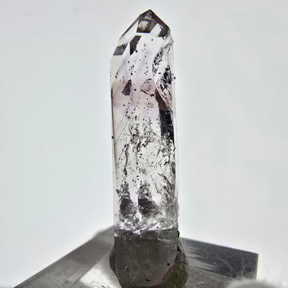 Quartz fumé fantôme Enhydro avec hématite, mine Bubble Streep, Namibie, 39 x 12 x 9 mm 